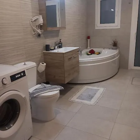 Дом отдыха Anemomylos House *