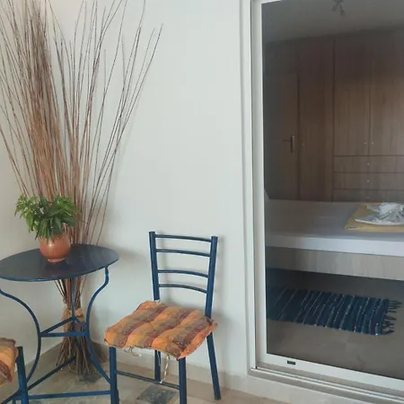 Anemomylos House *